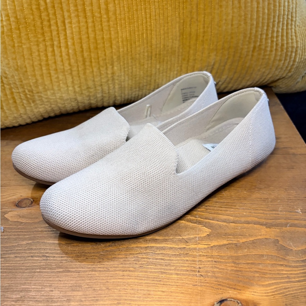 Steve Madden Women's Cream Fabric Slip-On Loafers